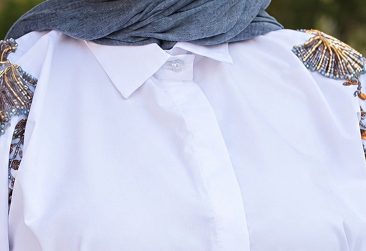 Neck detail