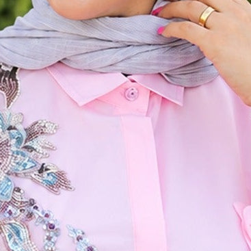 Neck detail