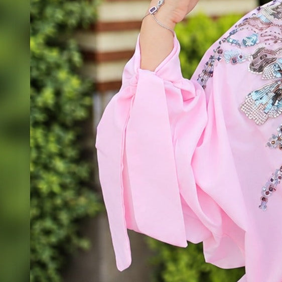 Sleeve detail