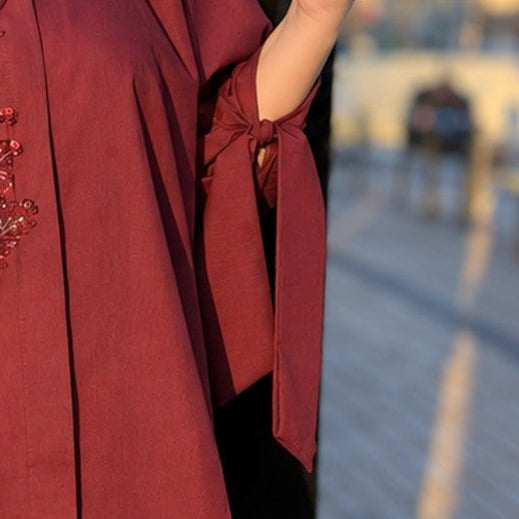 Sleeve detail
