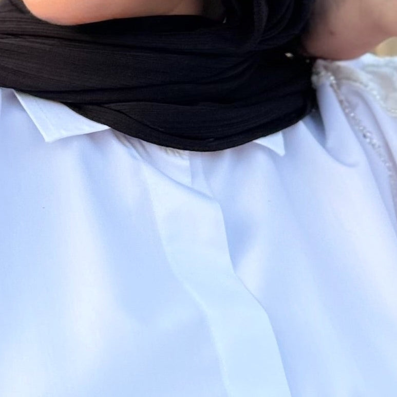 Neck detail