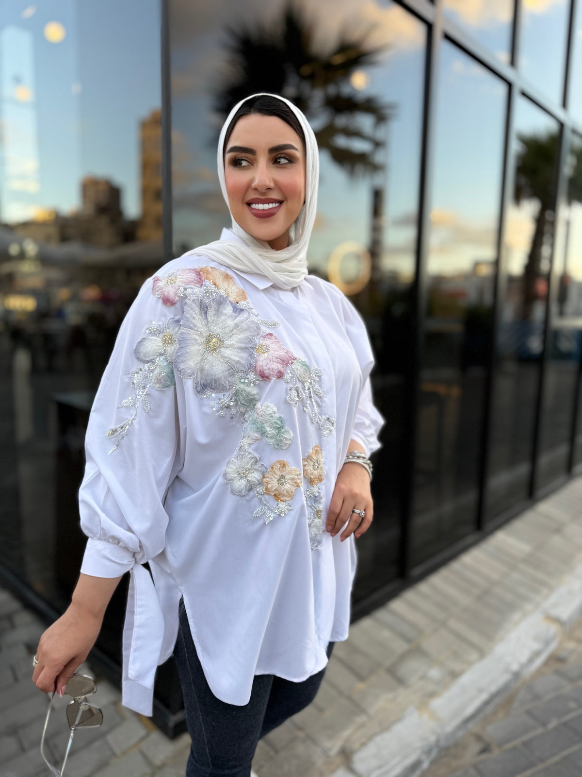 قميص نوم مزين بزهور ثلاثية الأبعاد