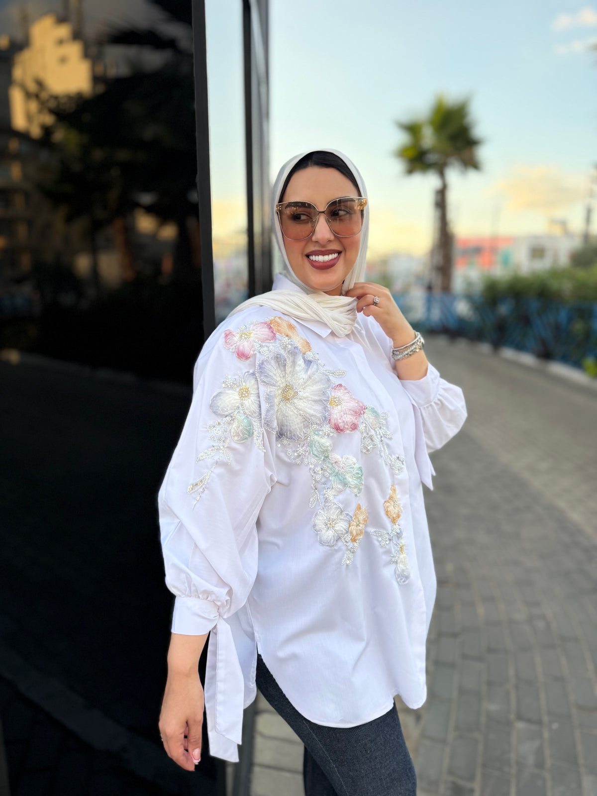 قميص نوم مزين بزهور ثلاثية الأبعاد