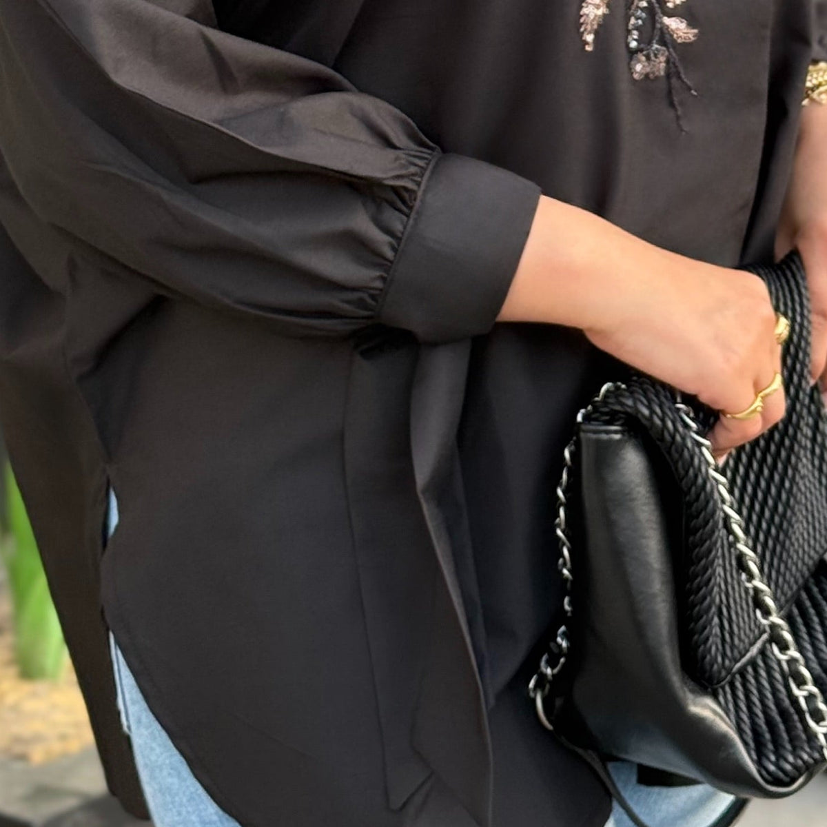 Sleeve detail