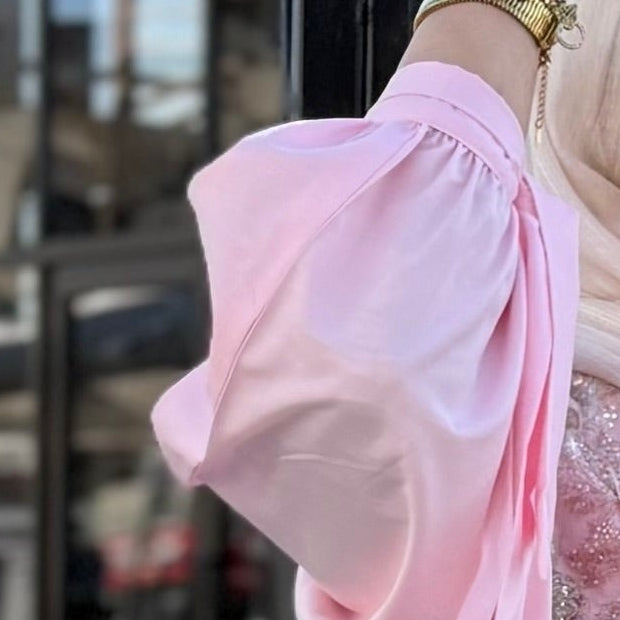 Neck detail