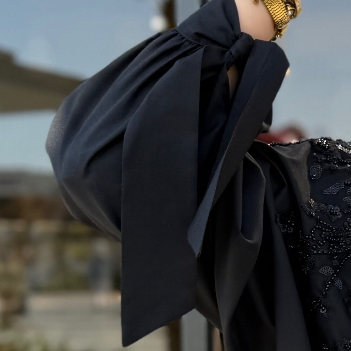 Sleeve detail